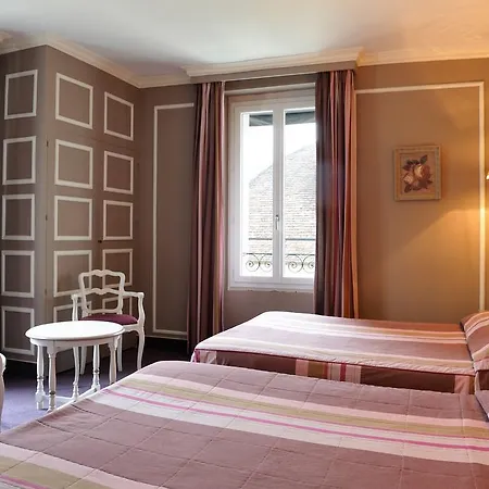 Grand De Hotel