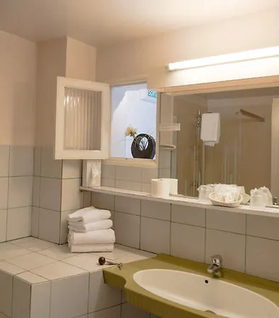 Grand De Hotel 3*
