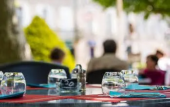 Hotel Grand De 3*