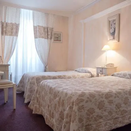 Grand De 3*