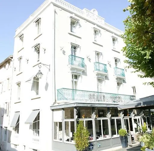 Grand De Ξενοδοχείο